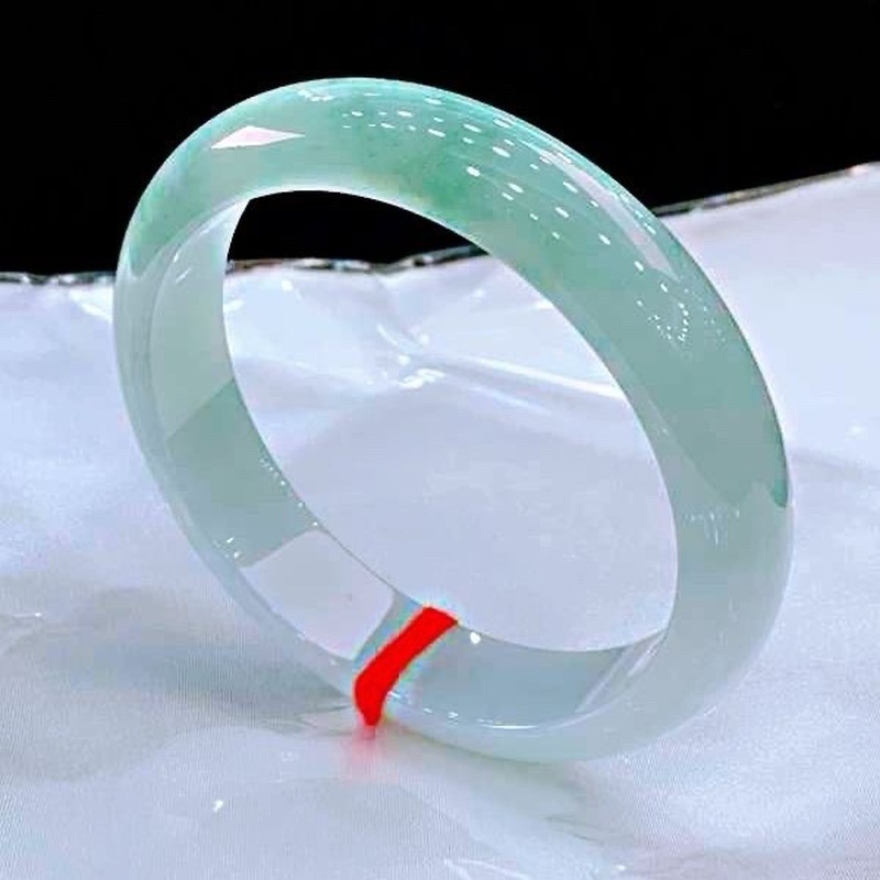Myanmar , Natural Ice Jadeite  - Lighting recension och pris