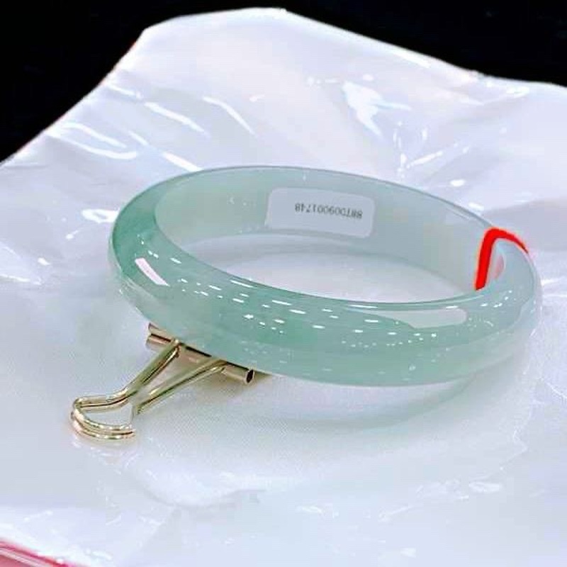 Myanmar , Natural Ice Jadeite  - Lighting recension och pris