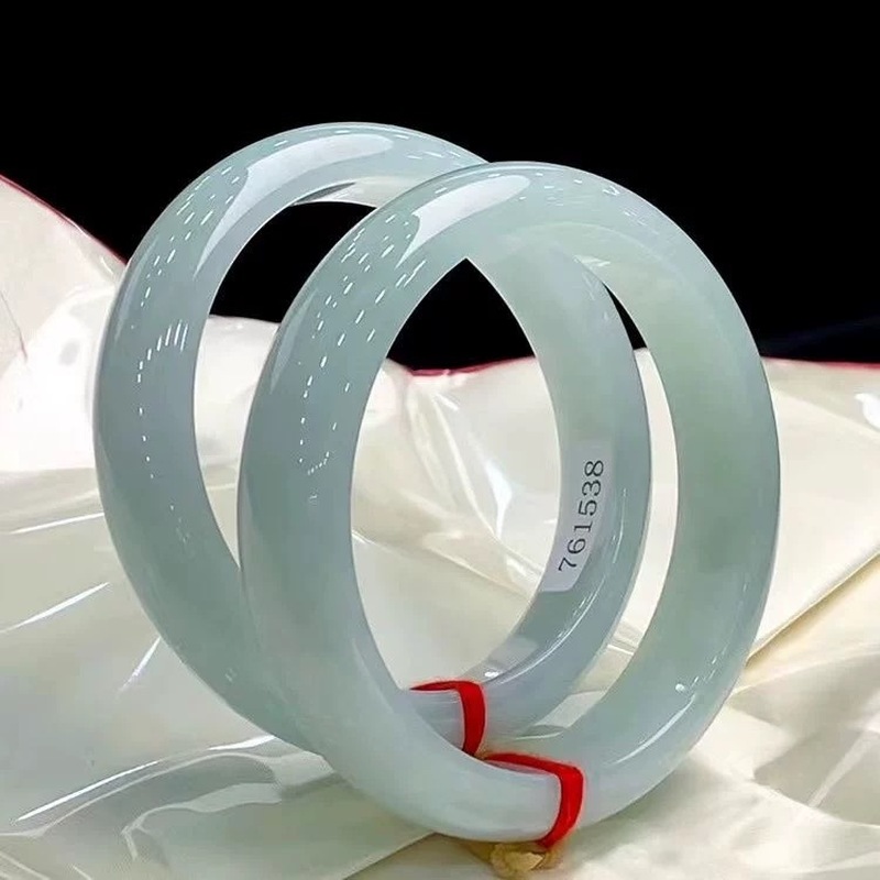 Old Mine Icy Burmese Bracelet, - Lighting recension och pris